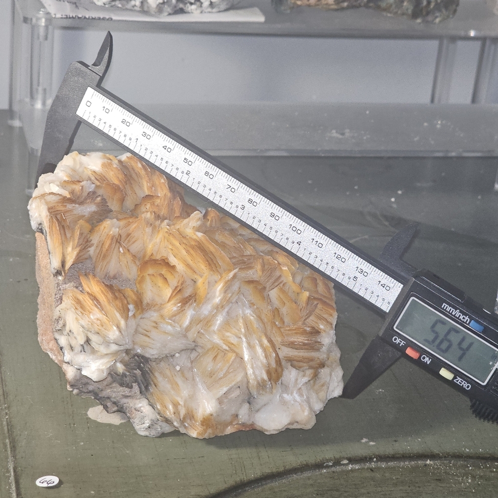 Orange barite - Picture 9 of 11
